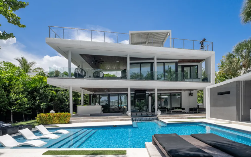 mJS, 在迈阿密海