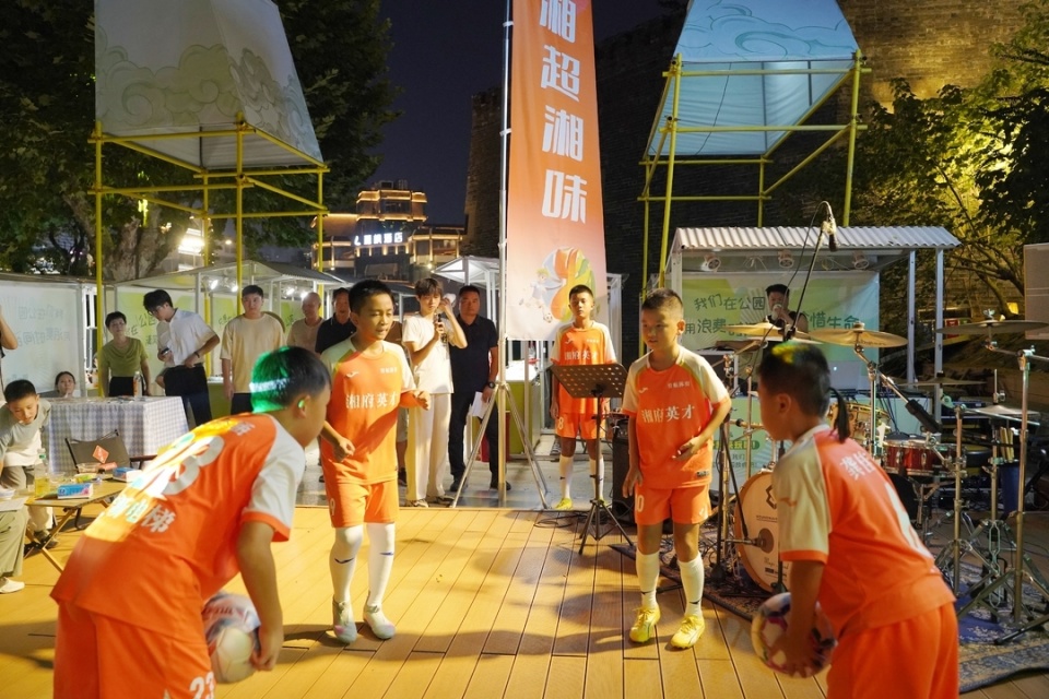 本土摇滚老 本土摇滚老