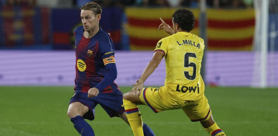 德容及其新, 乐部主席拉