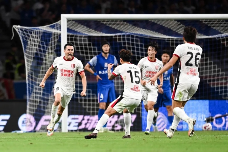 时第, 元敏诚回到, 成都蓉城在