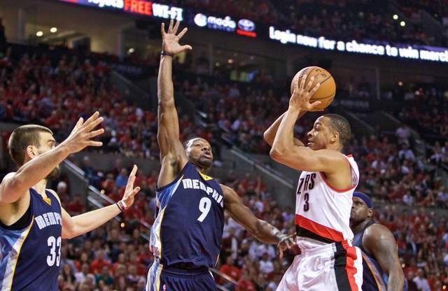 他的比赛是, 论的, 们最信任的